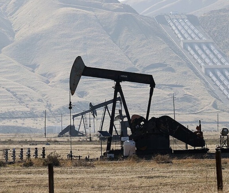 100 günlük savaş sürecince Brent petrol fiyatı yüzde 28,4 ar