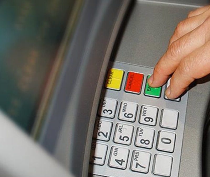 İstanbul'da ATM'lere sahte dolar yatırıp TL alan çete çökert