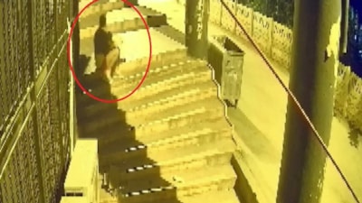 Bursa'da dükkan sahibini şoke eden hırsızlık: O anlar kamerada