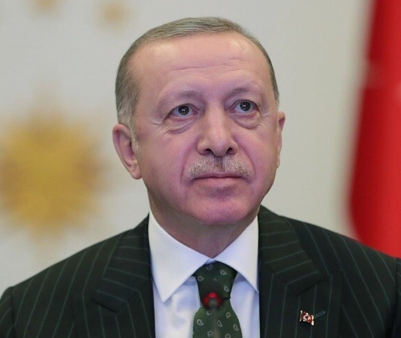 Cumhurbaşkanı Erdoğan Belediye Başkanı seçilen Mustafa Özer'