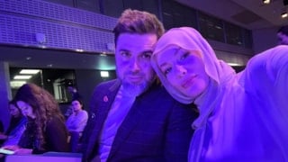 Eşi Reshad Strik’ten Gamze Özçelik’e yıl dönümü paylaşımı geldi