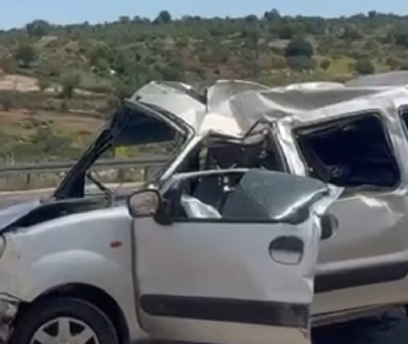 Adıyaman'da hafif ticari araç, şarampole devrildi: 1 kişi ha