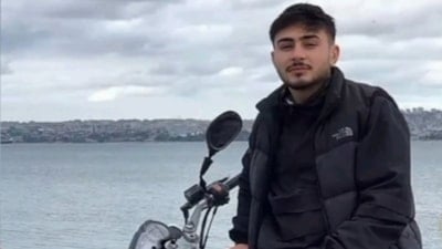 İstanbul'da metrobüste yan bakma kavgası