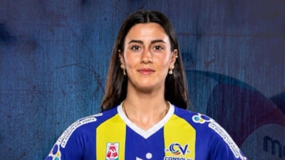 Pelin Eroktay, Consolini Volley 1907'de forma giyecek