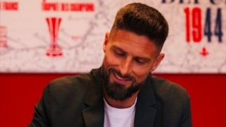 Lille, Olivier Giroud'nun sözleşmesini uzattı