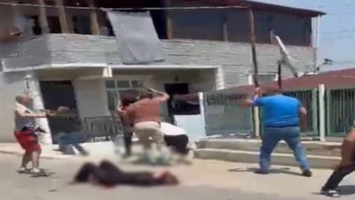 Kocaeli'de eşini sokak ortasında bıçaklayarak öldüren şahıs tutuklandı