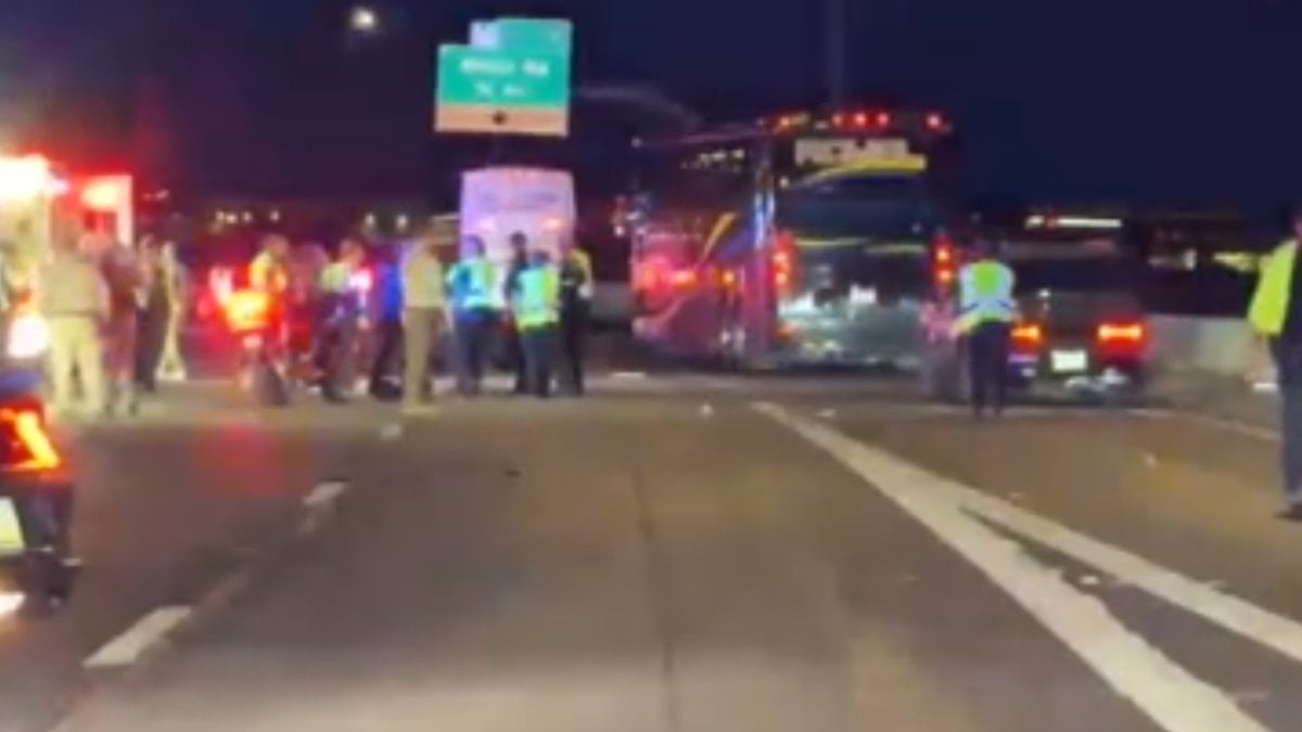 Arizona'da Milli Takım Kafilesine Eşlik Eden Polis Kaza Yaptı