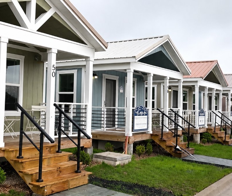 Düşük kiralı "tiny house" köyü kuruldu: Her şey da