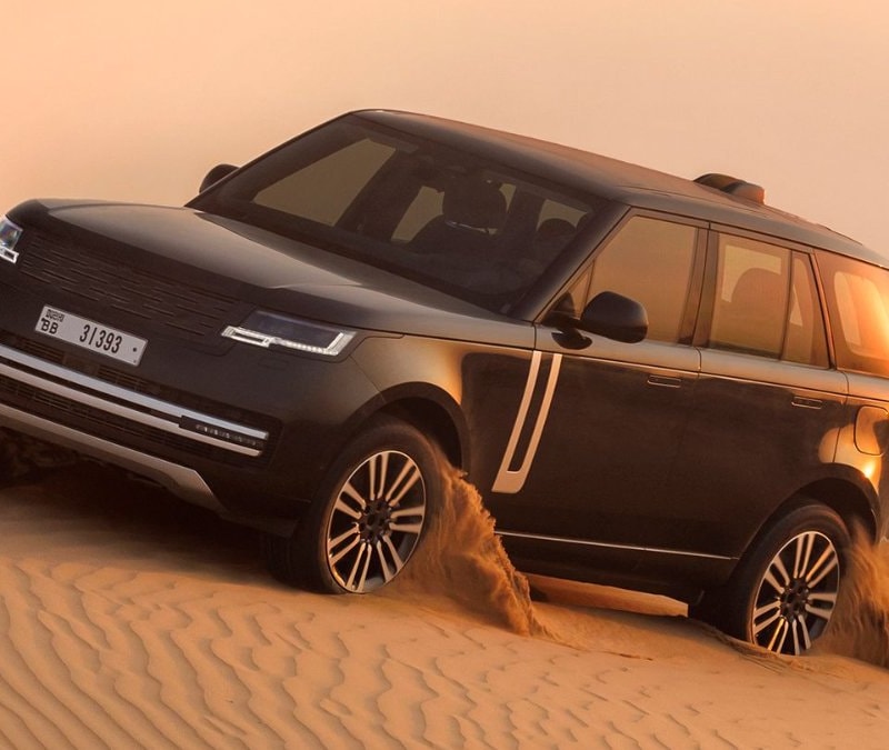 Range Rover tarihinde bir ilk: Elektrikli model yıl bitmeden