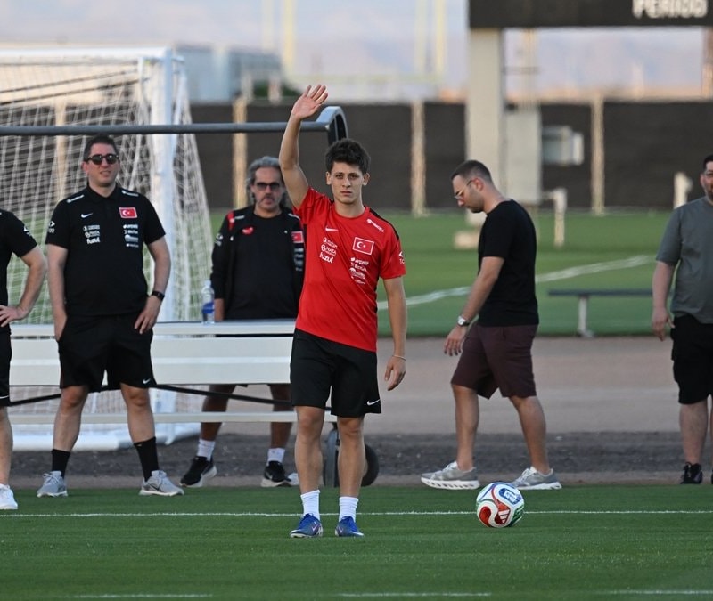 A Milli Futbol Takımı'nı sıcak hava zorluyor