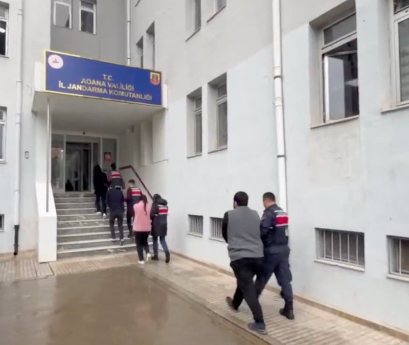 Adana merkezli 'yasa dışı bahis' operasyonu: 47 gözaltı