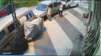 İstanbul'da park halindeki minibüs çalındı