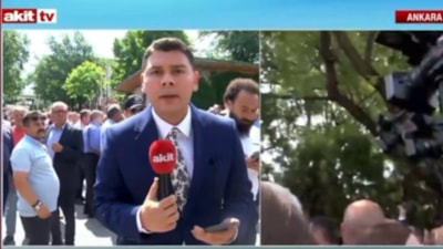 TBMM'de Özgür Özel destekçileri AKİT TV muhabirine saldırdı
