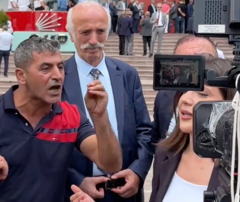 CHP Genel Merkezi'nde Halk TV'ye tepki: Hırsızları