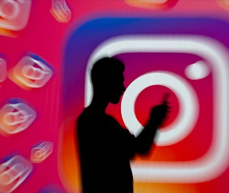 Instagram gönderi sıralama: Yeniden sırala özelliğ