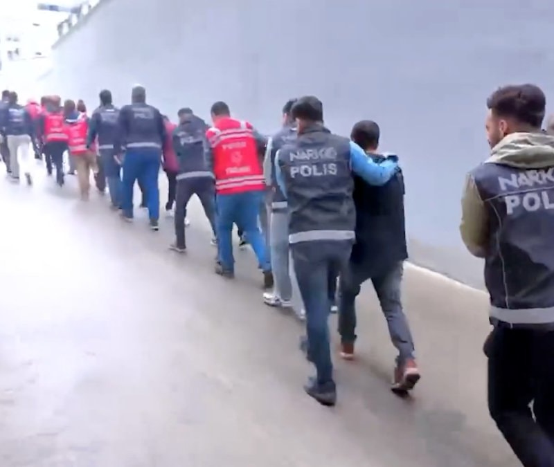 69 ilde narkotik operasyonu: 1 ton 916 kg uyuşturucu madde e