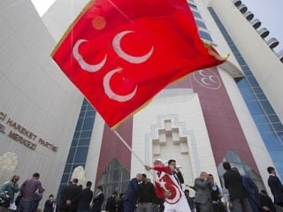 MHP'de 3 ilde daha teşkilat değişimi