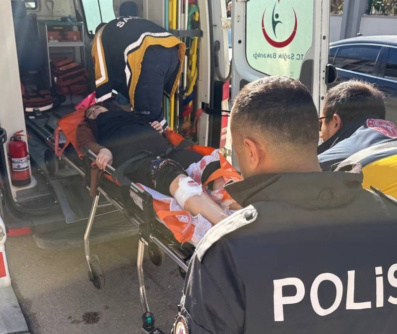 Antalya'da 7 aylık hamileyken dizlerinden vuran eşinden şika