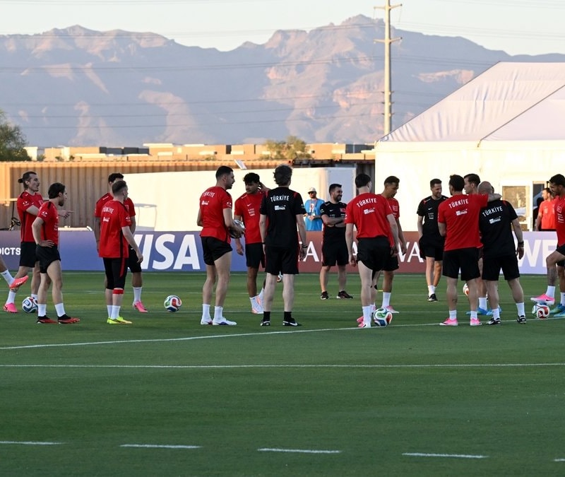 A Milli Futbol Takımı, Avustralya maçına hazırlanıyor
