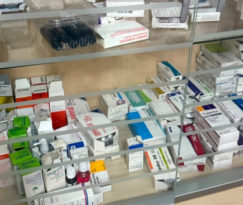 Mersin'de sahte doktor yakayı ele verdi