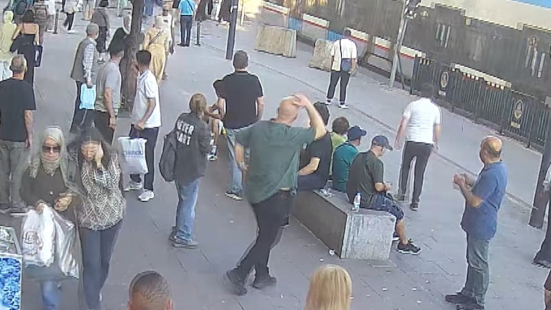 İstanbul'da 6 yaşındaki çocuk raylara düştü
