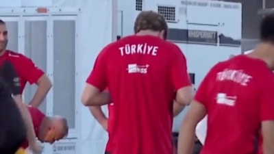 Kenan Yıldız'dan antrenman öncesinde dua