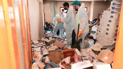 Bursa'da bir evden 20 çöp çıktı