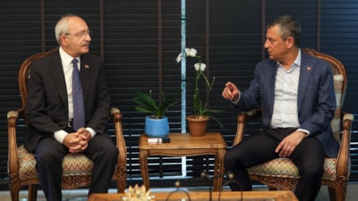 CHP'de gözler saat 13.00'te: Gündem ihraç kararları ve kurultay