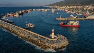 Türkiye genelinde balıkçı gemilerindeki takip cihazları yenileniyor