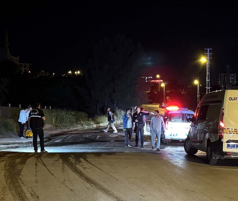 Kırıkkale'de bıçaklı kavgada 2 arkadaş ağır yarala