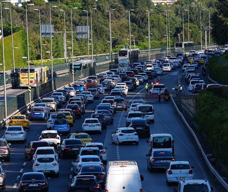 İstanbul'da trafik çilesi bitmiyor