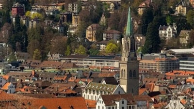 İsviçre'nin St. Gallen kantonunda öğretmenlere başörtüsü yasağının önünü açacak önerge kabul edildi