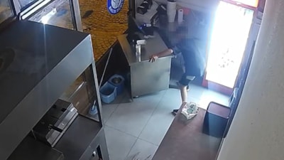 Edirne'de iş yerinden hırsızlık kamerada