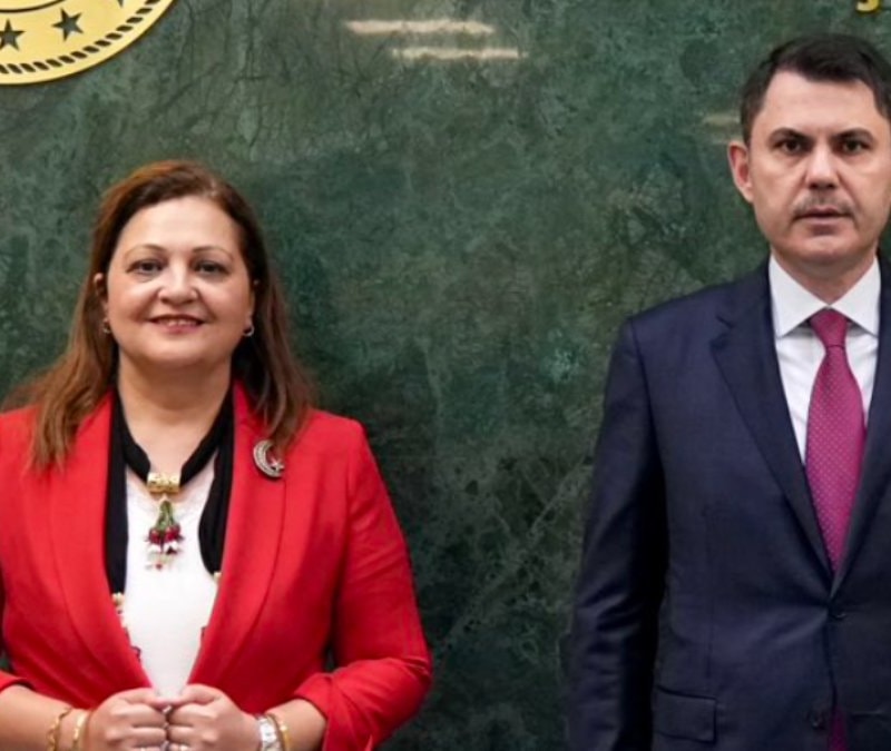 Burcu Köksal, Murat Kurum'u ziyaret etti