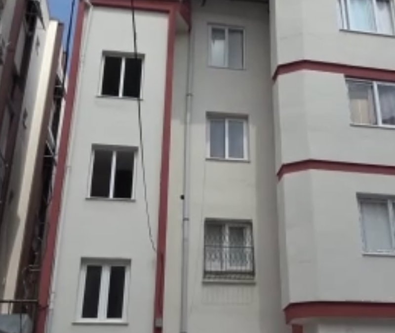 Adana'da icra müdür yardımcısı kadın evinin banyosunda ölü b