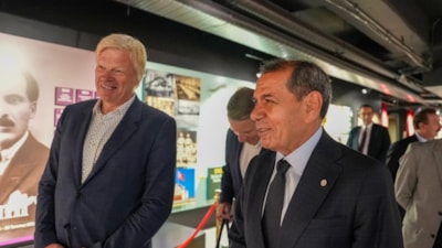 Oliver Kahn'dan Galatasaray Başkanı Dursun Özbek'e ziyaret