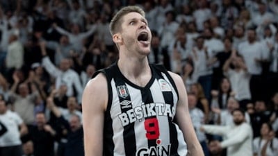 Beşiktaş, Conor Morgan'ın sözleşmesini yeniledi