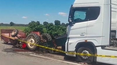 Kırklareli'nde tırın çarptığı traktörün sürücüsü öldü