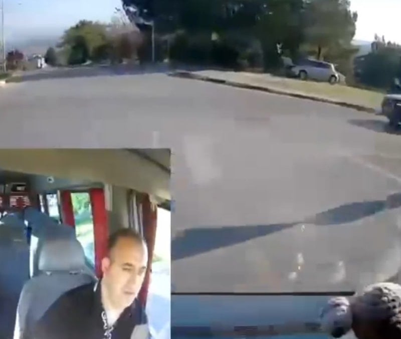 Sakarya'da savcı ile minibüs şoförünün trafikteki tartışması