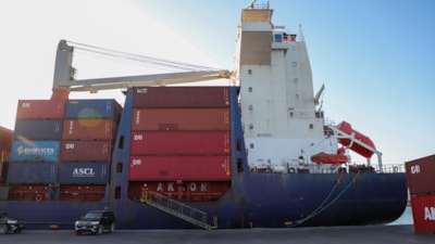 Türkiye-Somali ticaretinde yeni dönem: İlk doğrudan kargo gemisi Mogadişu Limanı'na ulaştı