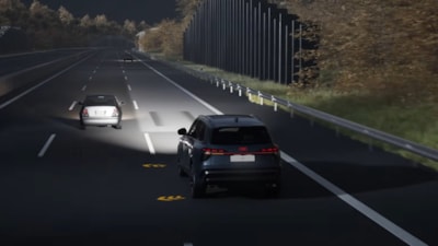 Audi'den yeni far teknolojisi: Sinyal ışıkları yola yansıyor
