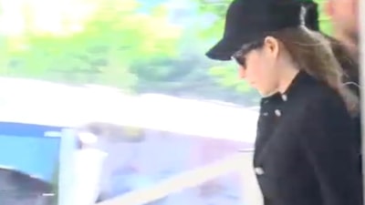 Uyuşturucudan gözaltına alınan Beren Saat, sağlık kontrolünde görüntülendi