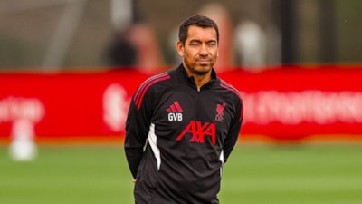Liverpool, Giovanni van Bronckhorst ile yolları ayırdı