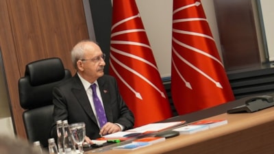 CHP'de 2 belediye başkanının ihracı istendi