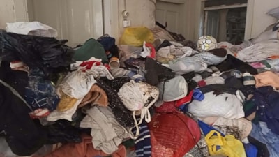 Evden 6 kamyon çöp çıktı: Daha önce de 6 kere temizlenmiş