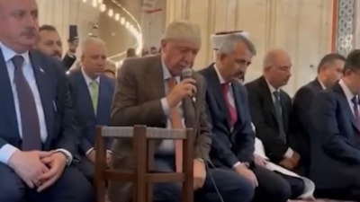 Cumhurbaşkanı Erdoğan, restorasyonu tamamlanan Selimiye Camii'nde Kur'an-ı Kerim okudu