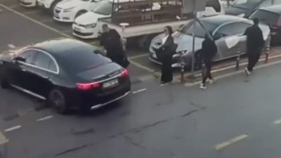 Büyükçekmece Adliyesi'ndeki adli emanet hırsızlığının iki firari şüphelisi Türkiye'ye teslim oldu