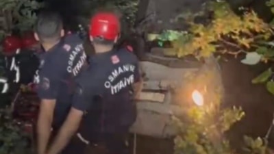 Osmaniye'de otomobil uçuruma yuvarlandı: 3 yaralı