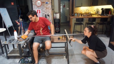 Roma yöntemleriyle 1190 derecede cam sanatı: Ege’nin tek sıcak cam atölyesi