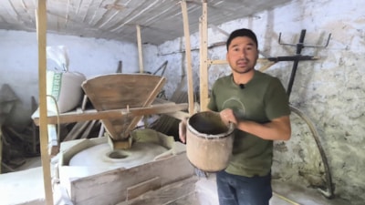 200 yıllık su değirmeni, Toroslar'ın eteklerinde hala dönüyor